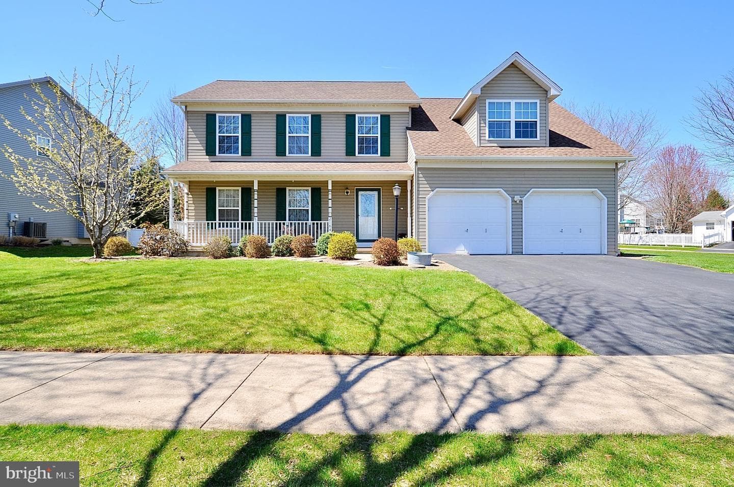 2164 Autumnwood Drive photo 1