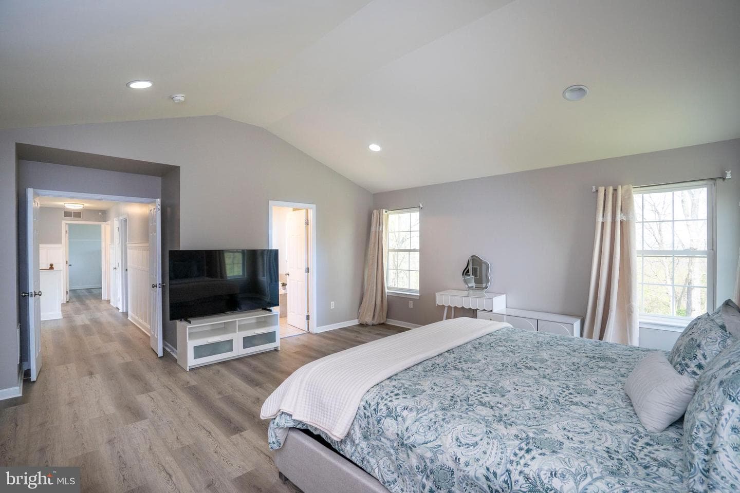 179 Chicory Avenue photo 32