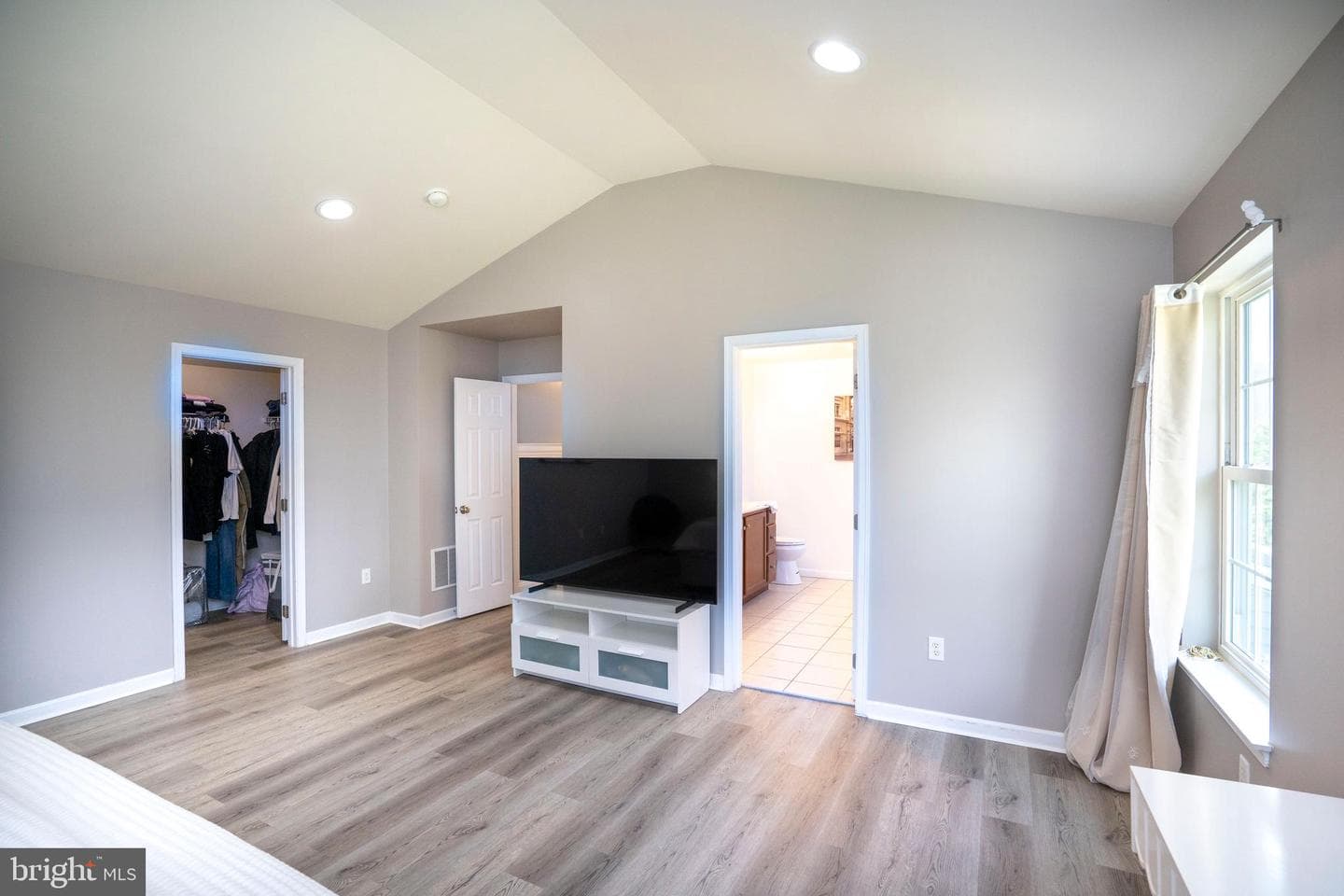 179 Chicory Avenue photo 34