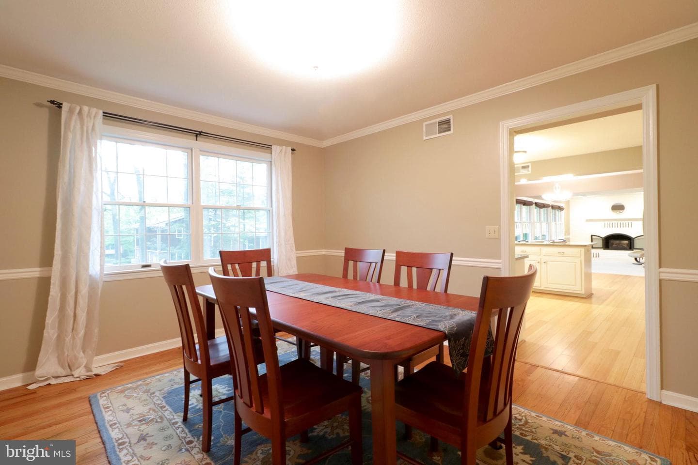 564 Lanceshire Lane photo 10