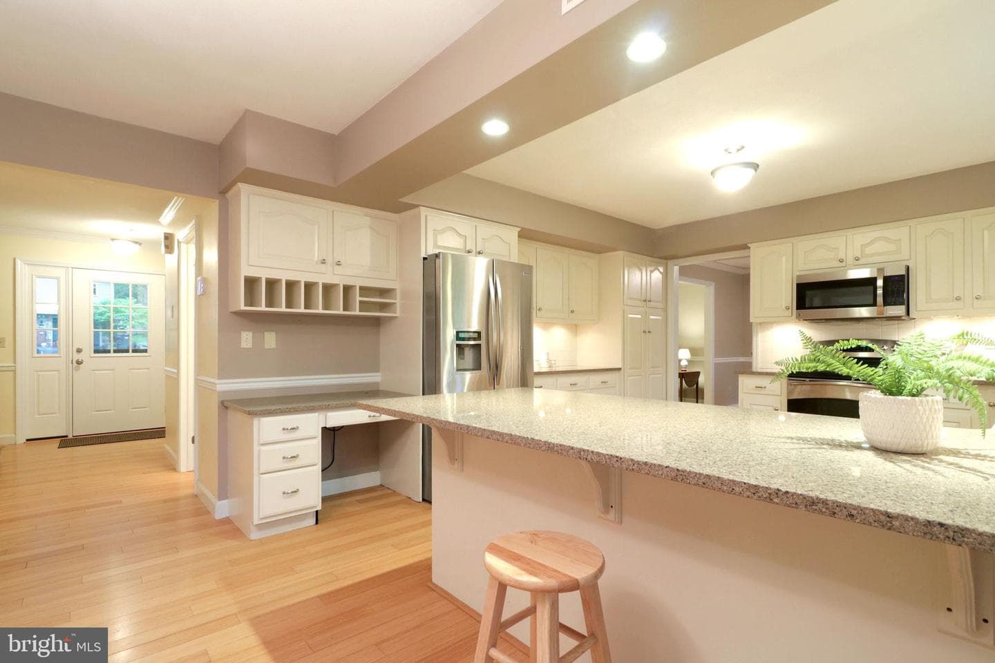 564 Lanceshire Lane photo 21
