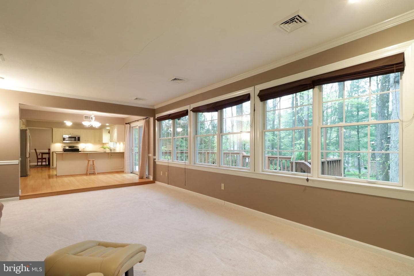 564 Lanceshire Lane photo 25