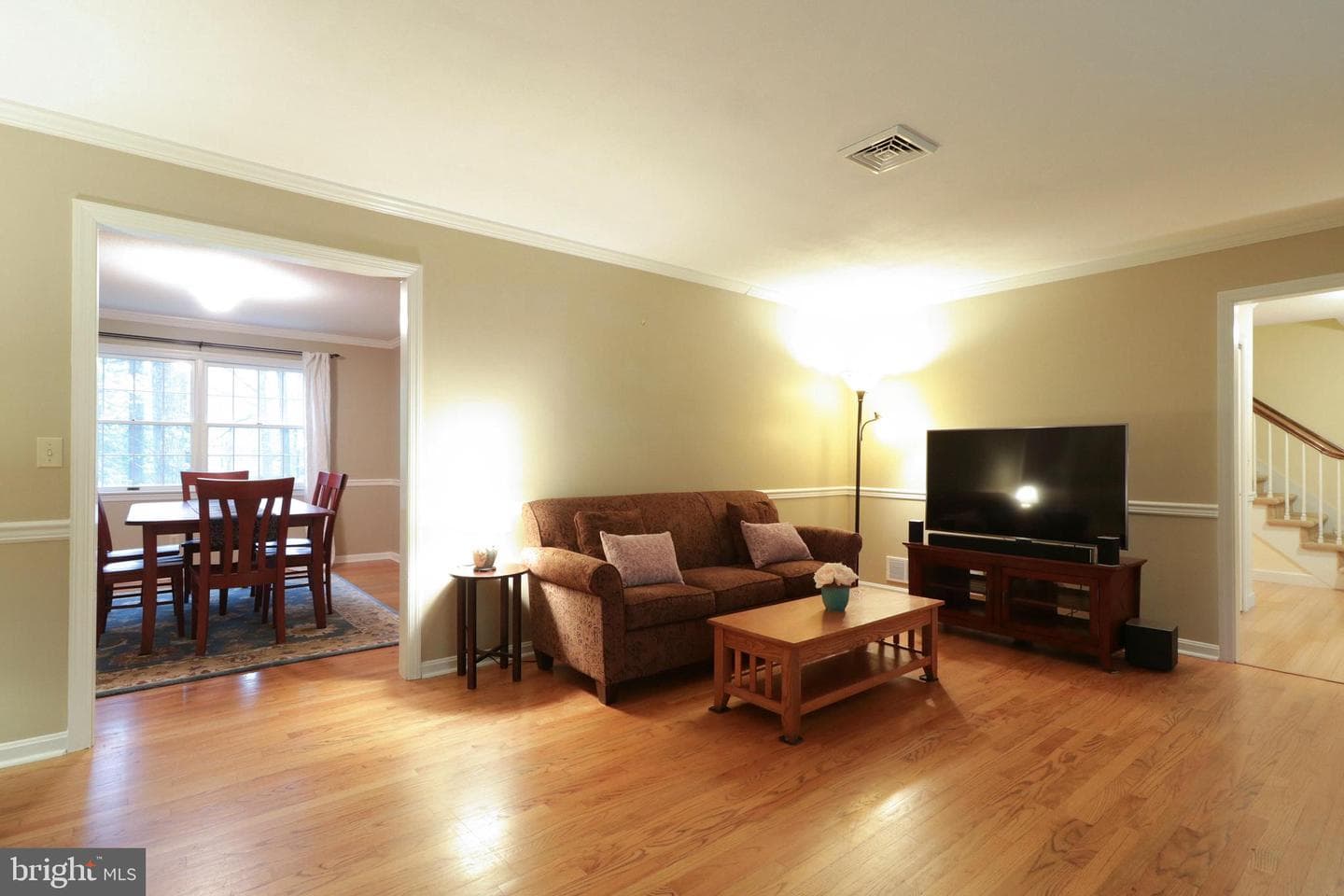 564 Lanceshire Lane photo 8