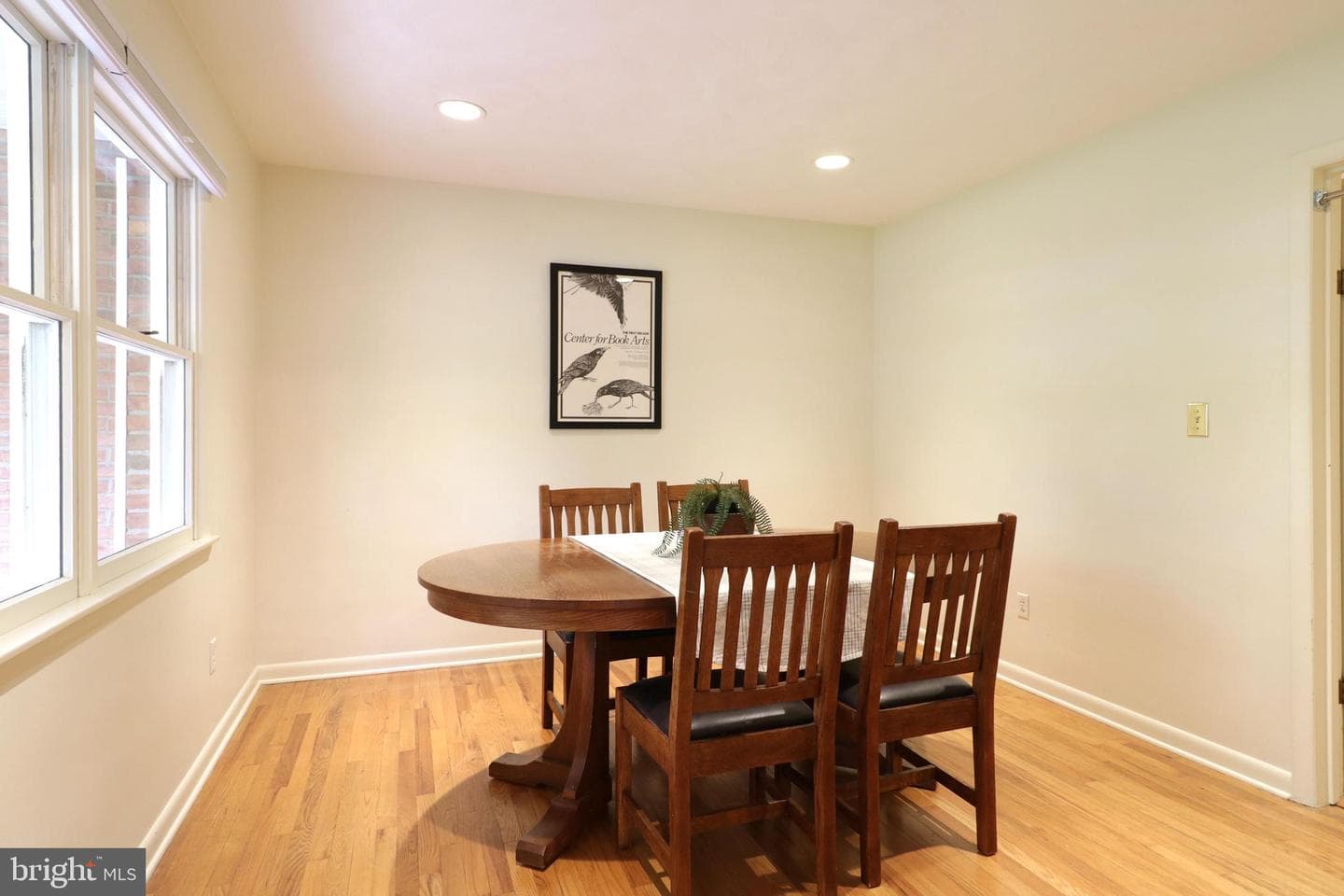 131 W Marylyn Avenue photo 14