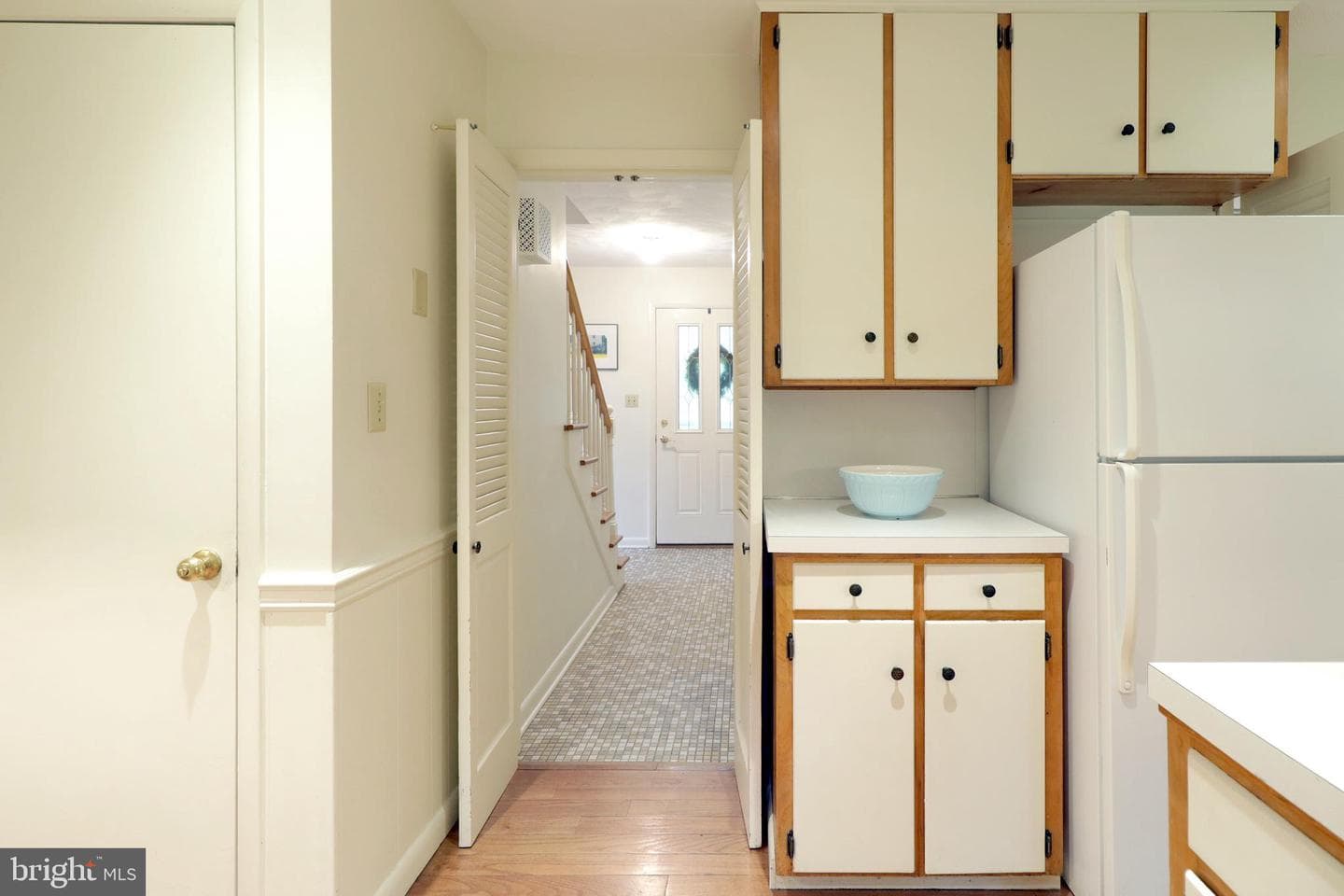 131 W Marylyn Avenue photo 27