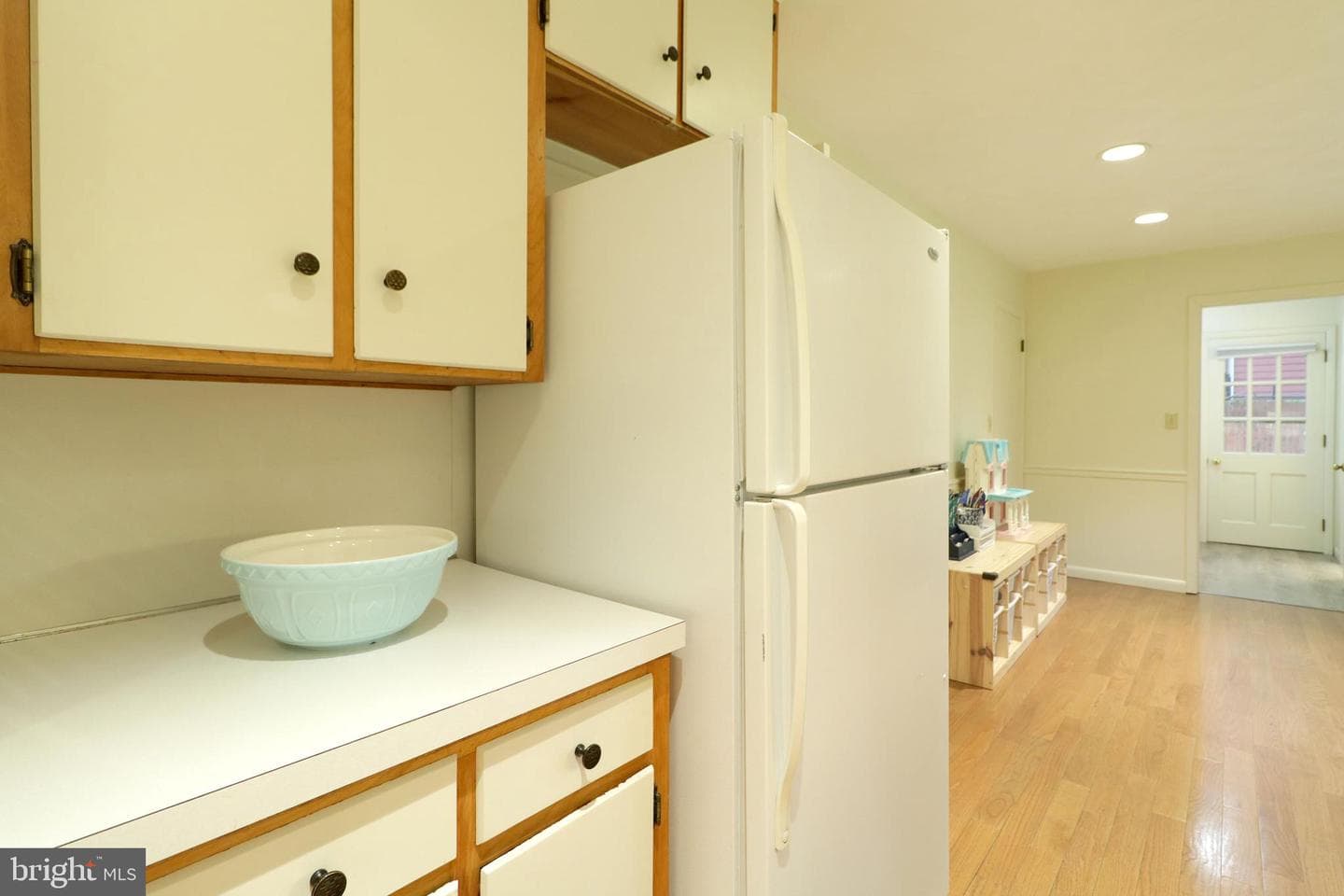 131 W Marylyn Avenue photo 29