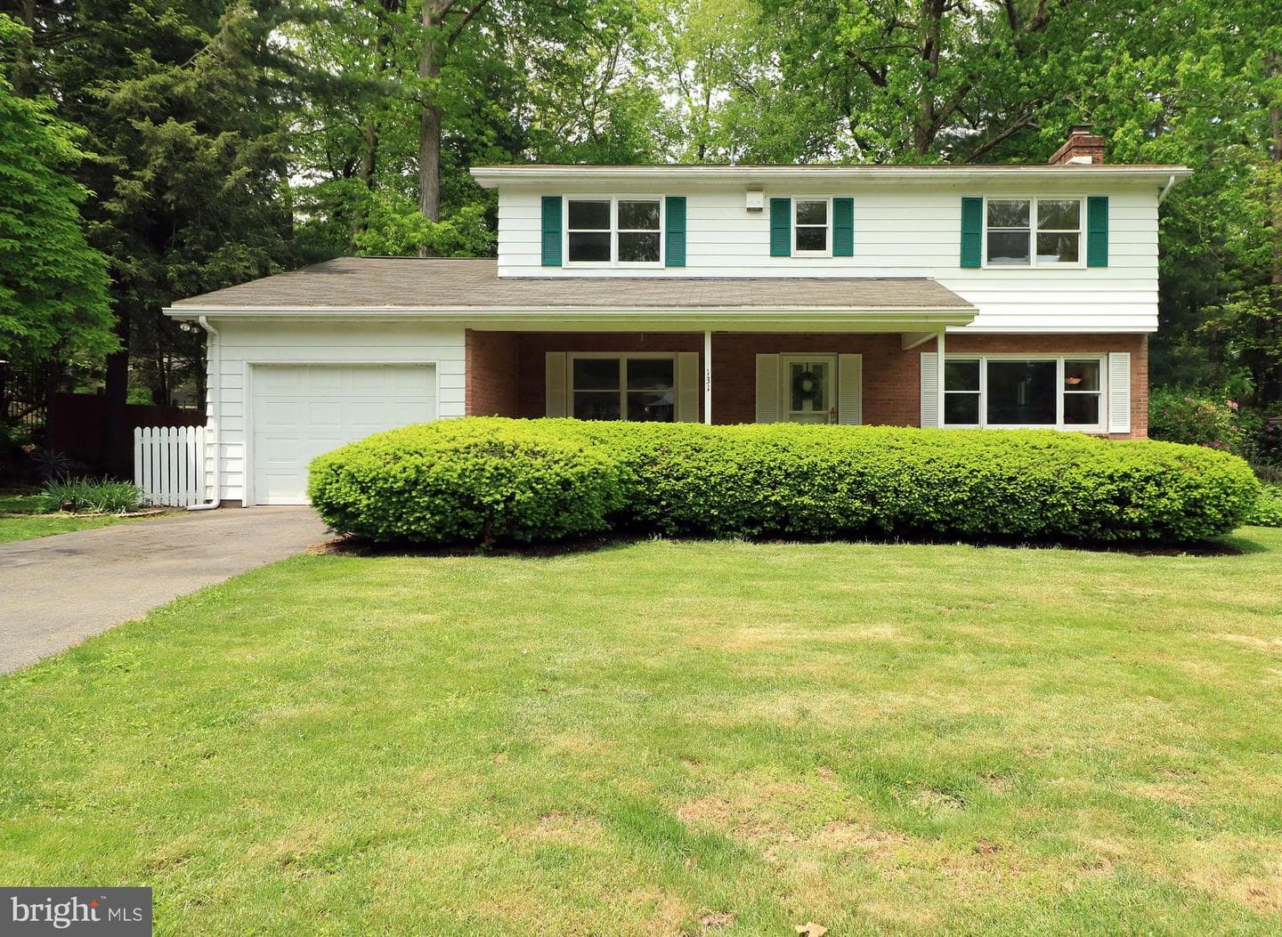 131 W Marylyn Avenue photo 3