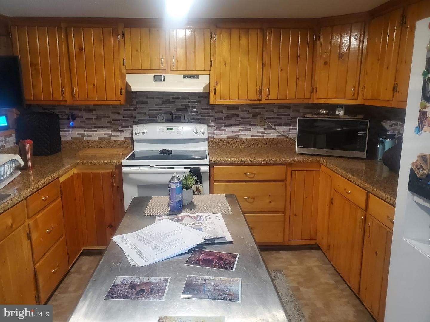 511 Runville Road photo 3