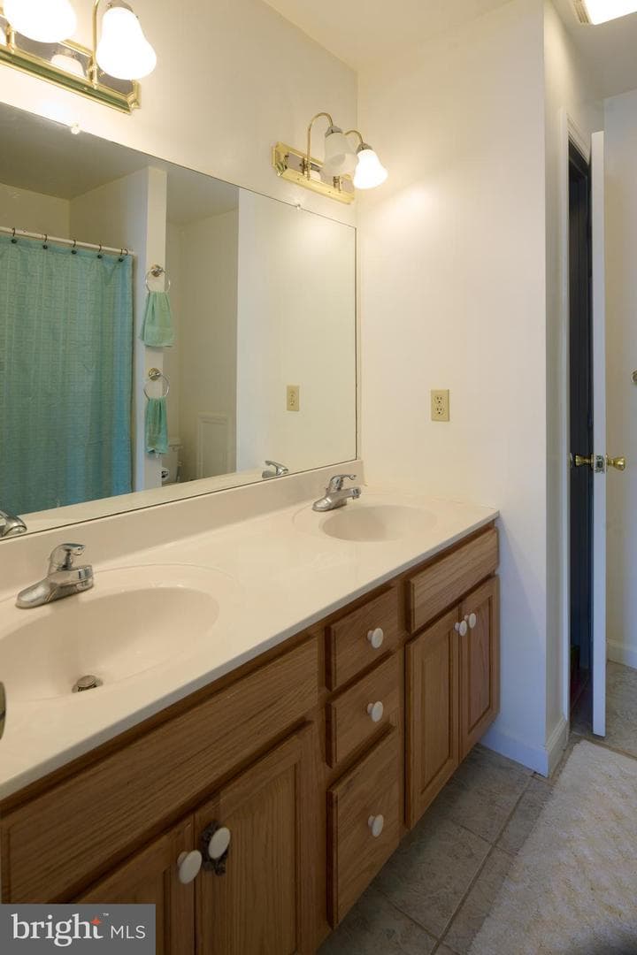 121 Washington Place #121 photo 26