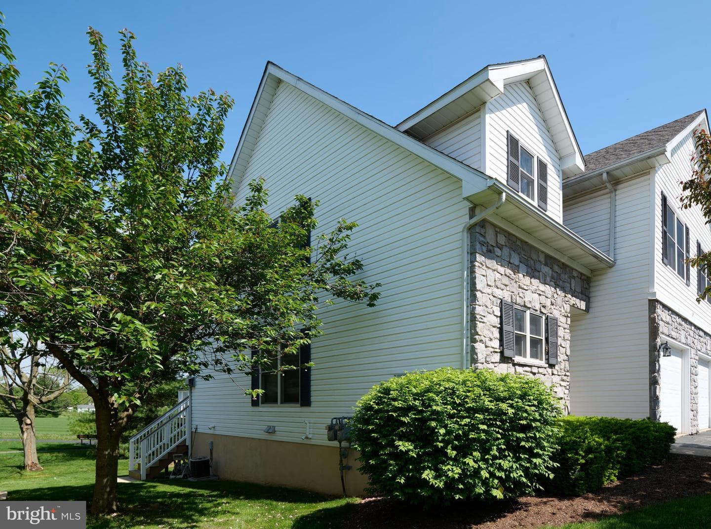 121 Washington Place #121 photo 39