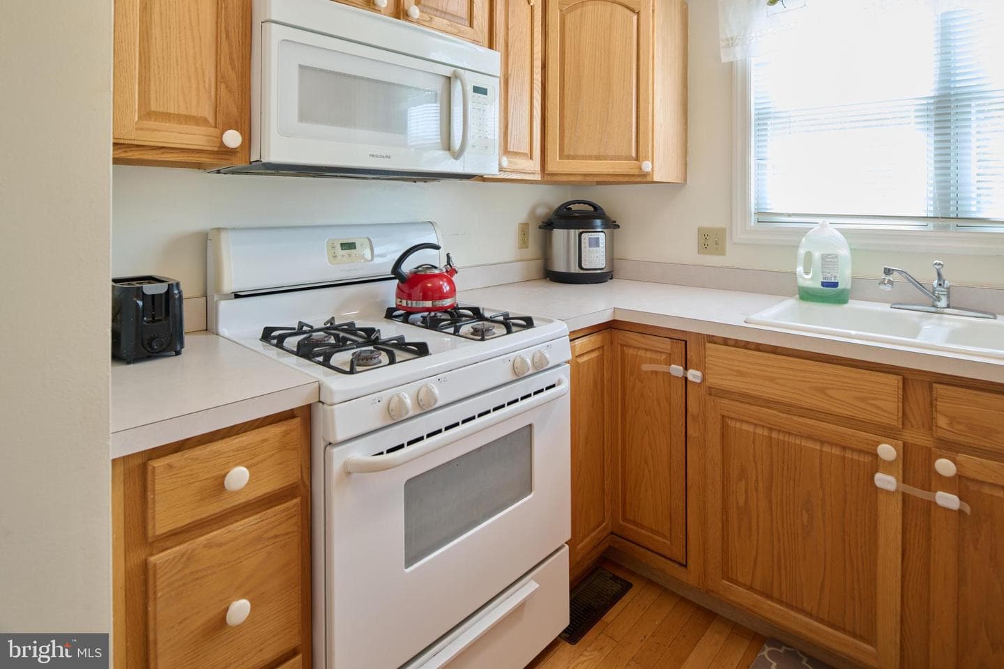 121 Washington Place #121 photo 9