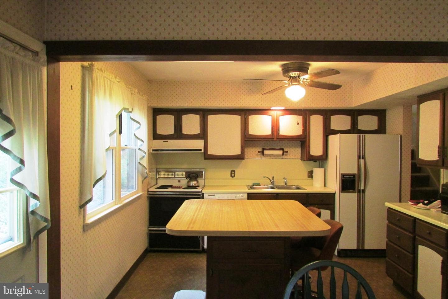 645 W Hillside Avenue photo 11