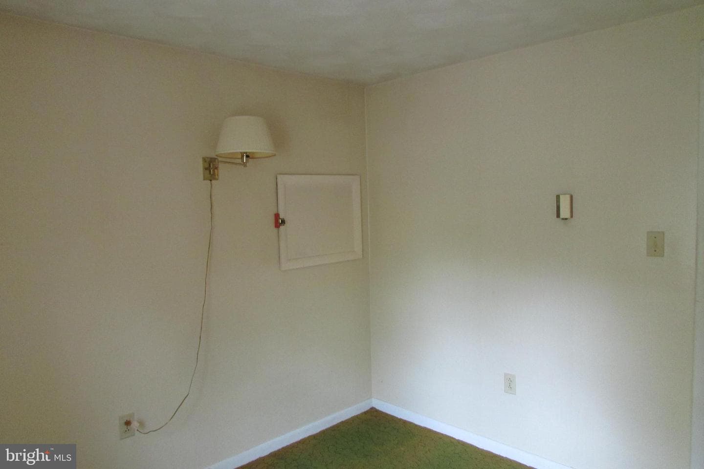 645 W Hillside Avenue photo 13