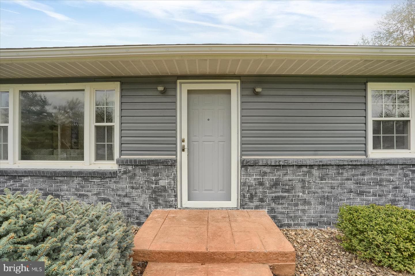 1663 E College Avenue photo 3