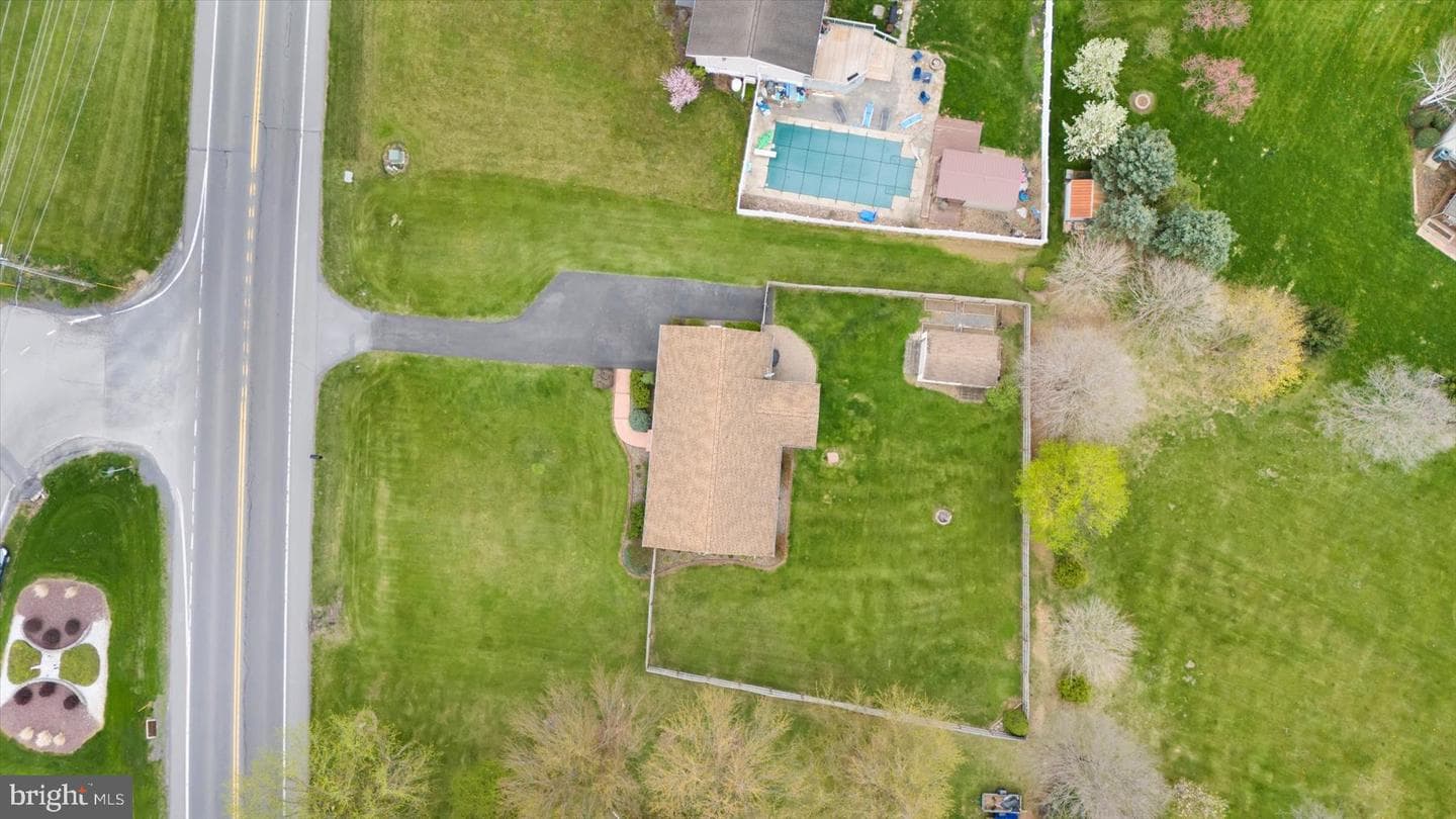 1663 E College Avenue photo 30