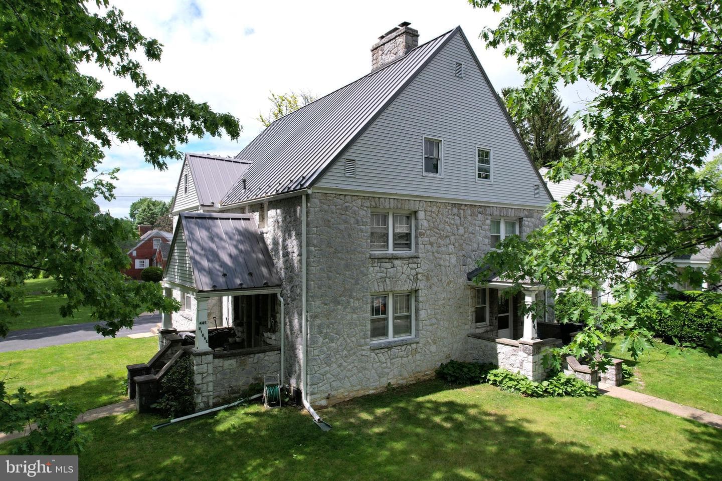 441-445 Ridge Avenue photo 6