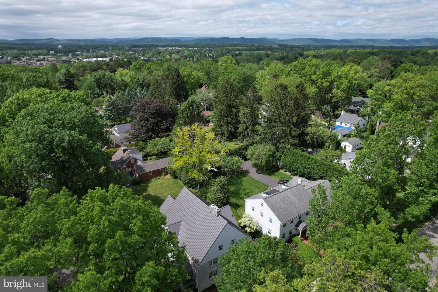 441-445 Ridge Avenue photo 8