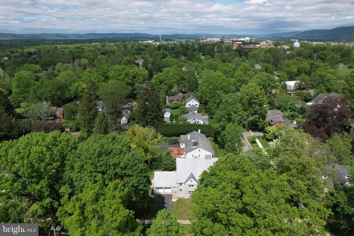 441-445 Ridge Avenue photo 9