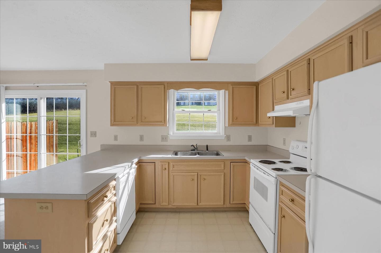 138 Birchtree Court photo 14