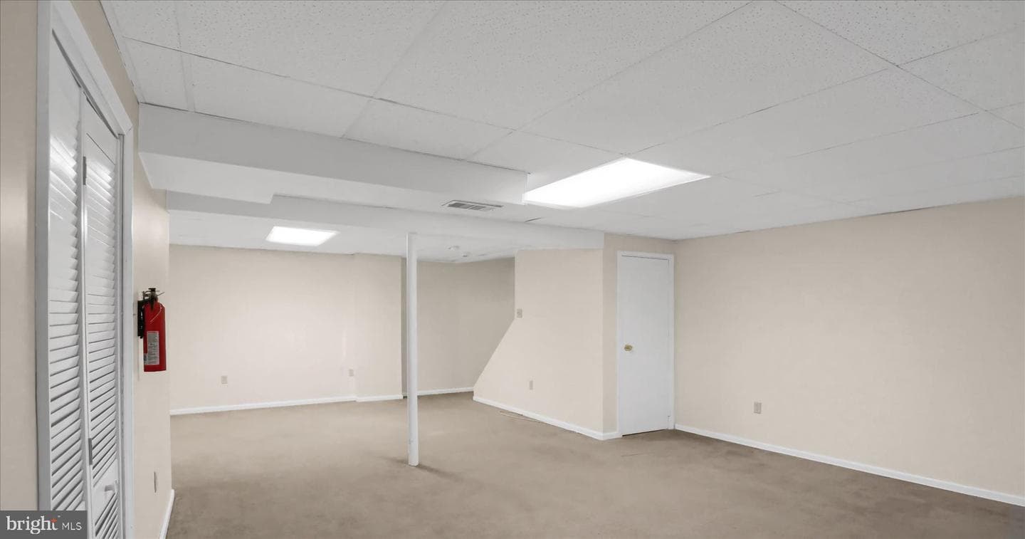 138 Birchtree Court photo 19