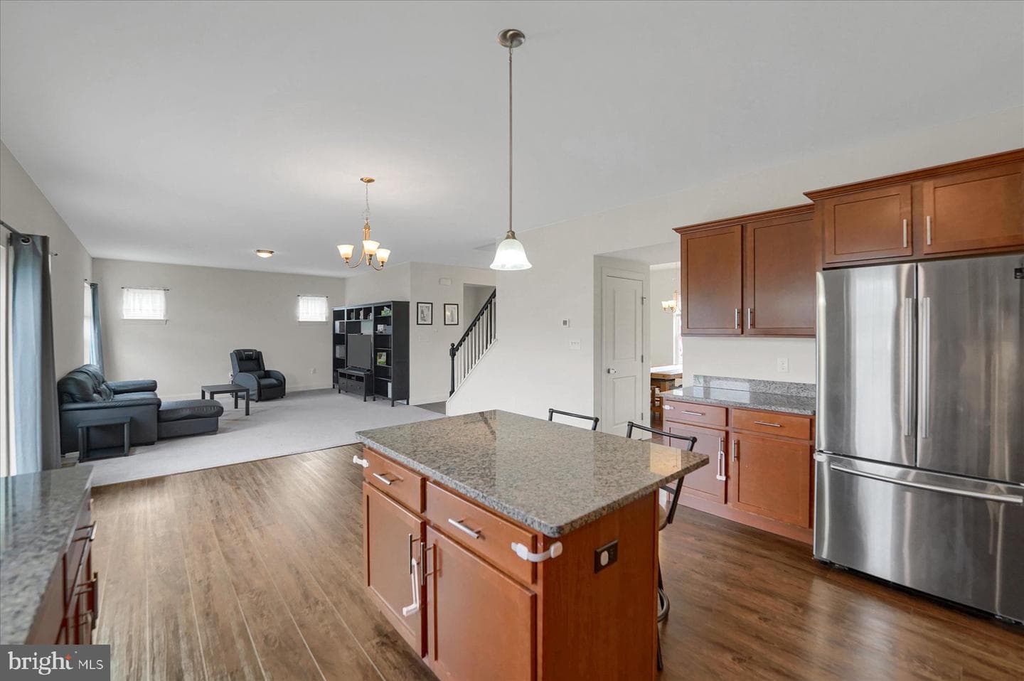 1015 Karmel Street photo 12