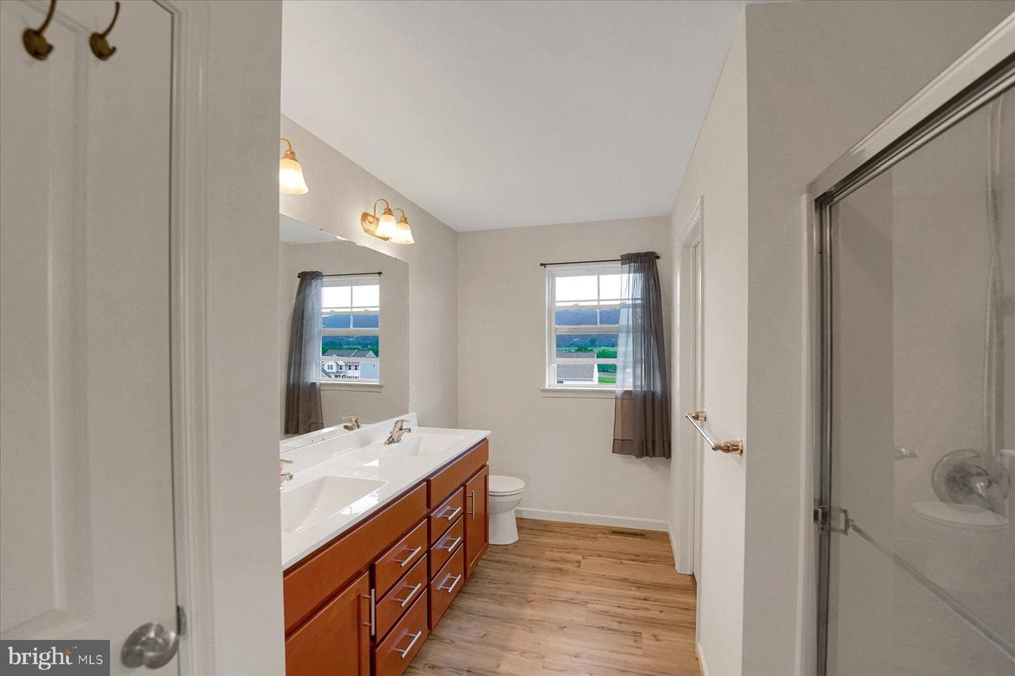 1015 Karmel Street photo 19