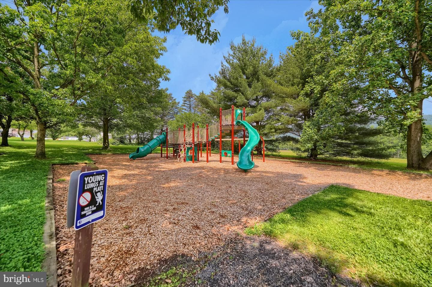 1015 Karmel Street photo 40