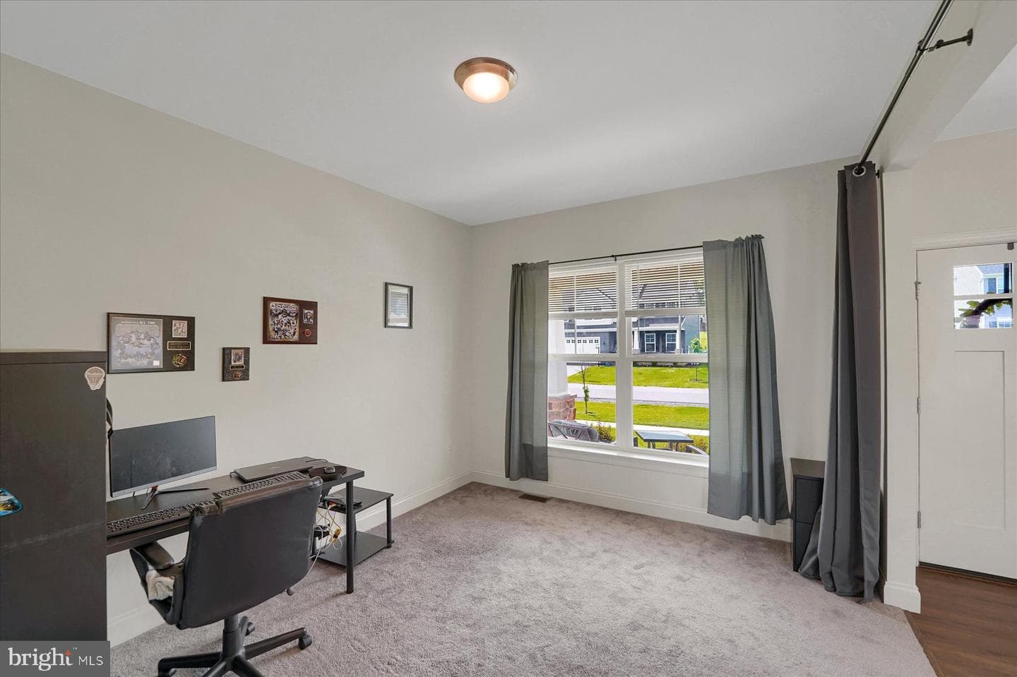 1015 Karmel Street photo 5