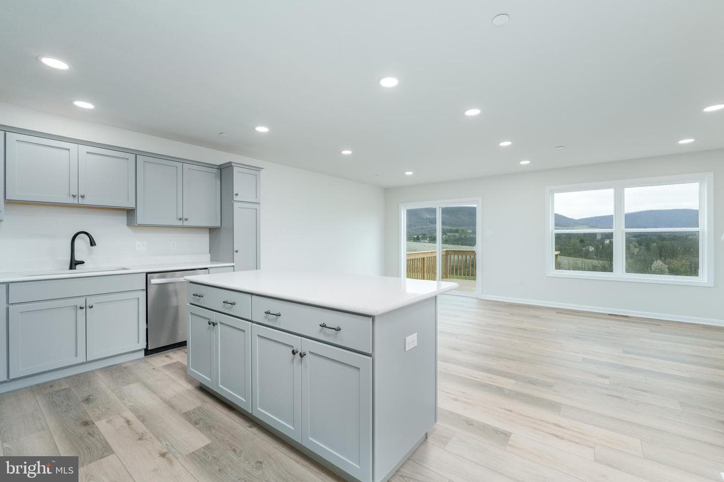 165 Highpoint Park Drive photo 4