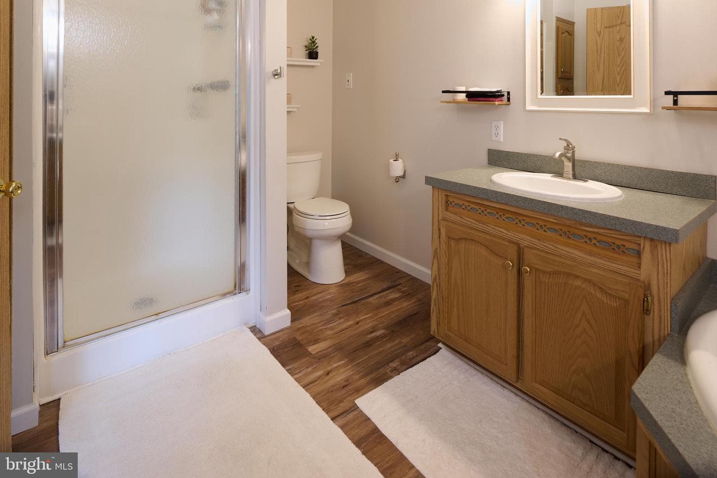 108 Jeremy Place photo 32