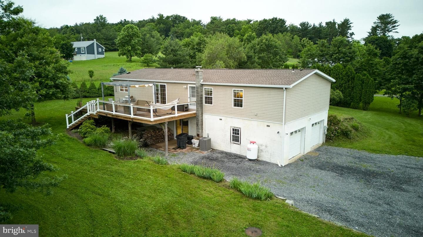 108 Jeremy Place photo 81