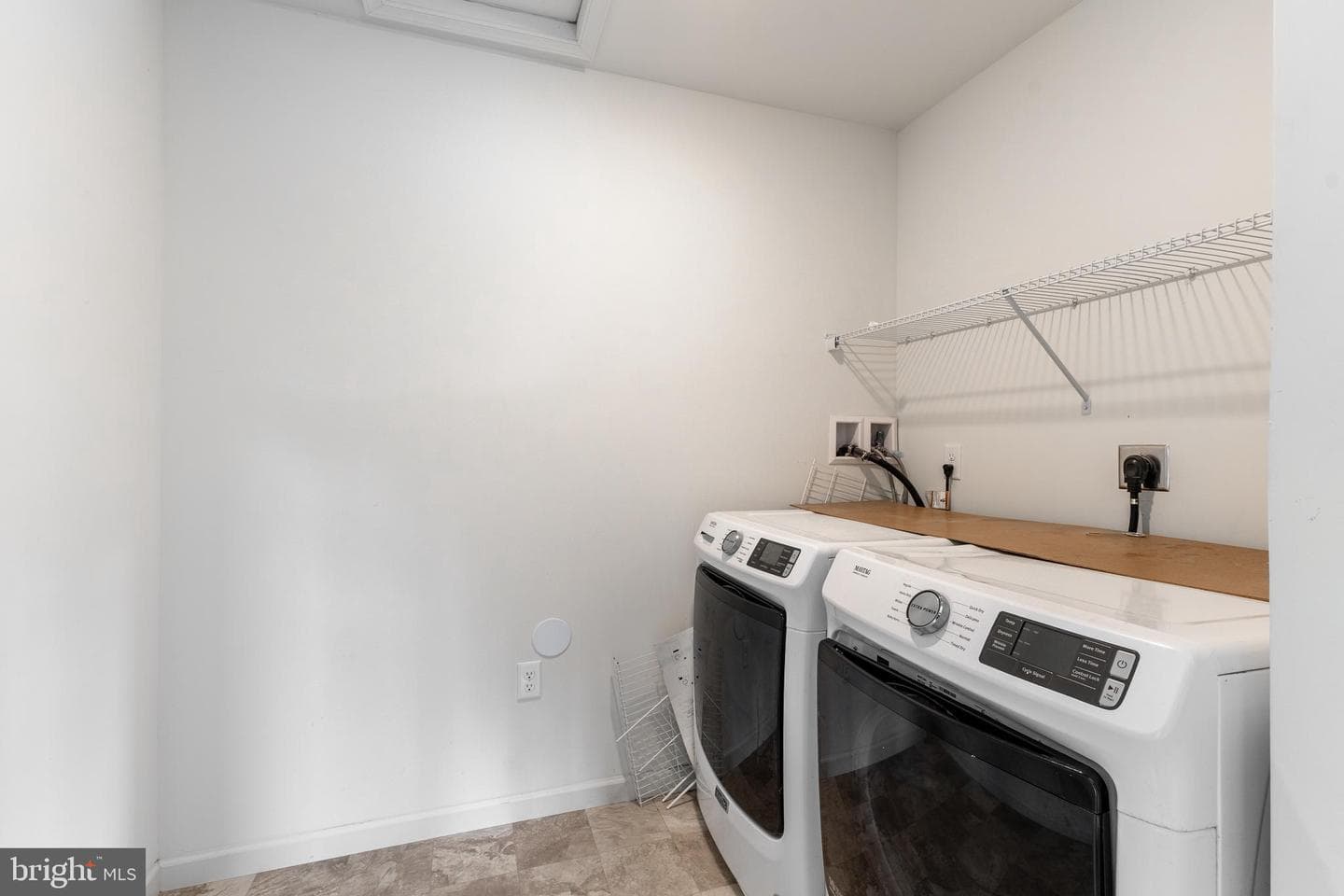 248 Amberleigh Lane photo 15