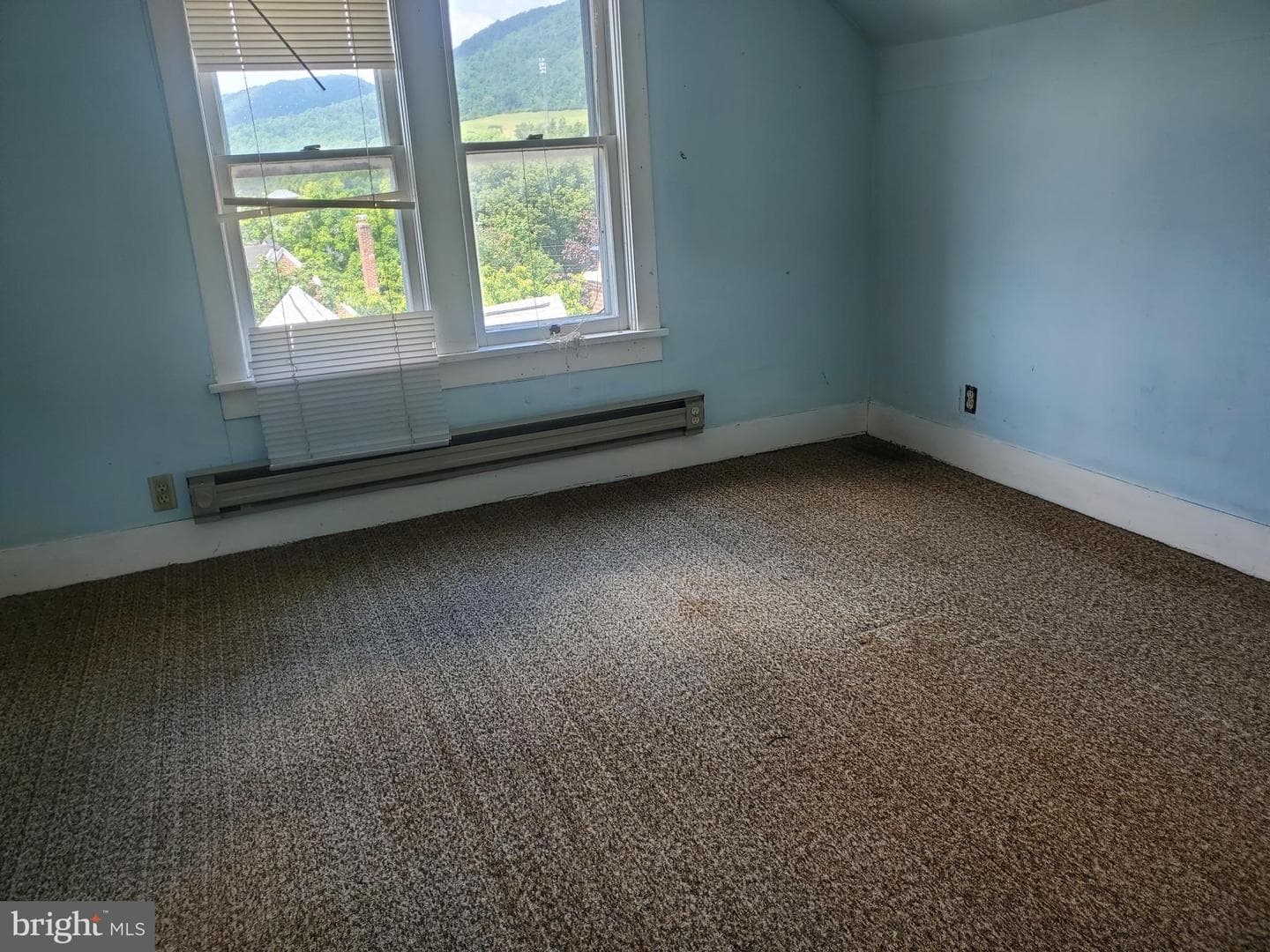 126 W Curtin Street photo 12