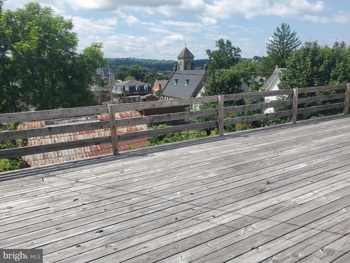 126 W Curtin Street photo 3
