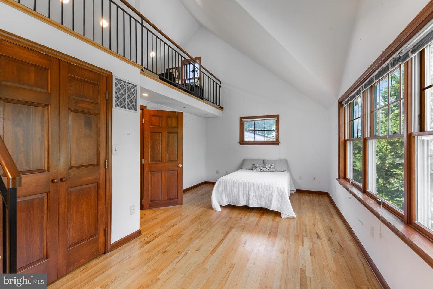 1101 W Beaver Avenue photo 21