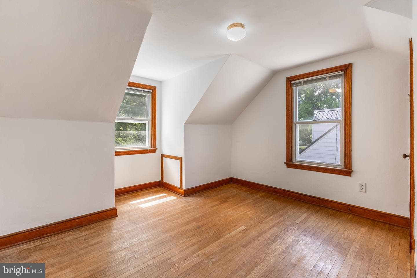 1101 W Beaver Avenue photo 30
