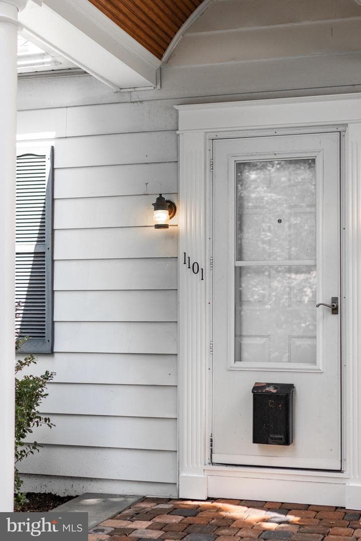 1101 W Beaver Avenue photo 8