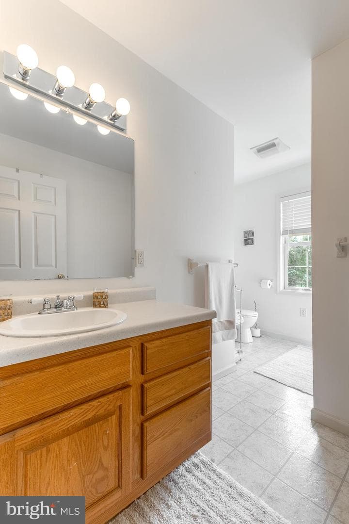 358 Baldwin Street photo 30