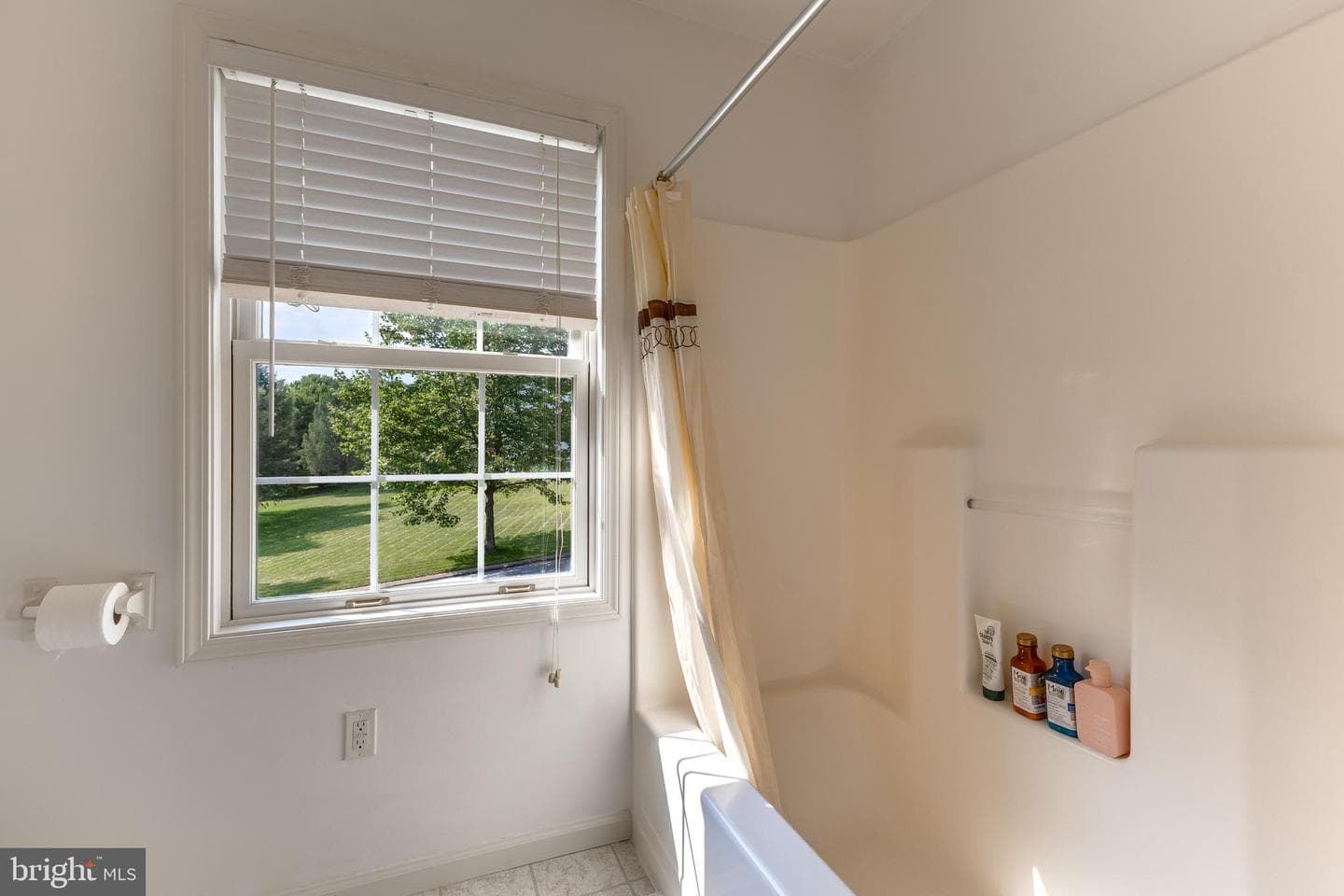 358 Baldwin Street photo 31