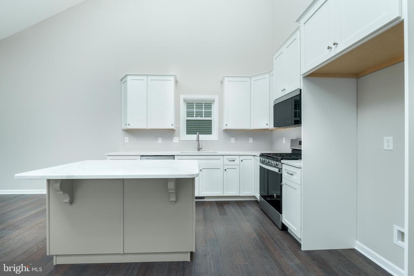 202 Phoebe Road photo 11