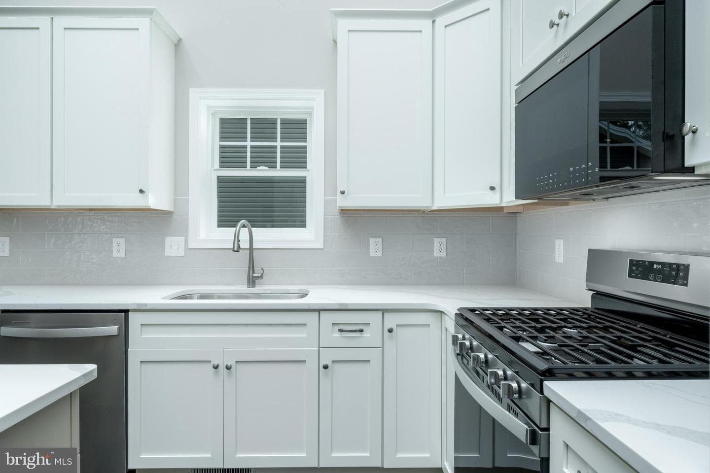 202 Phoebe Road photo 12