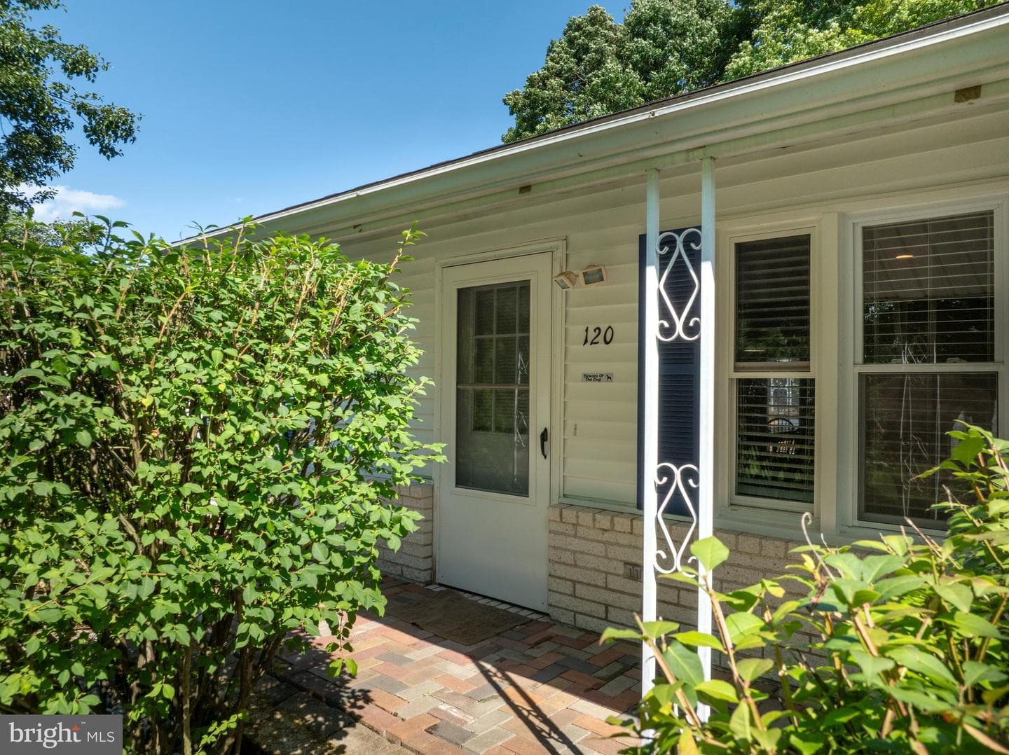 120 Creekside Drive photo 3