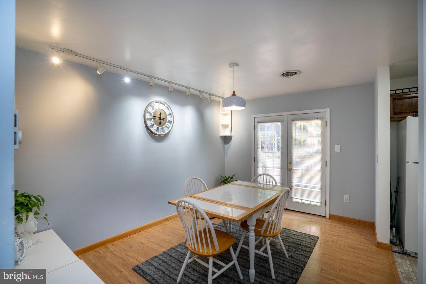 120 Creekside Drive photo 32