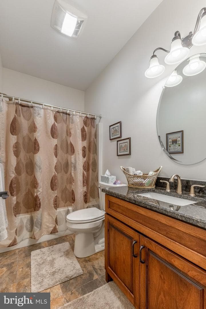 120 Emma Court photo 26