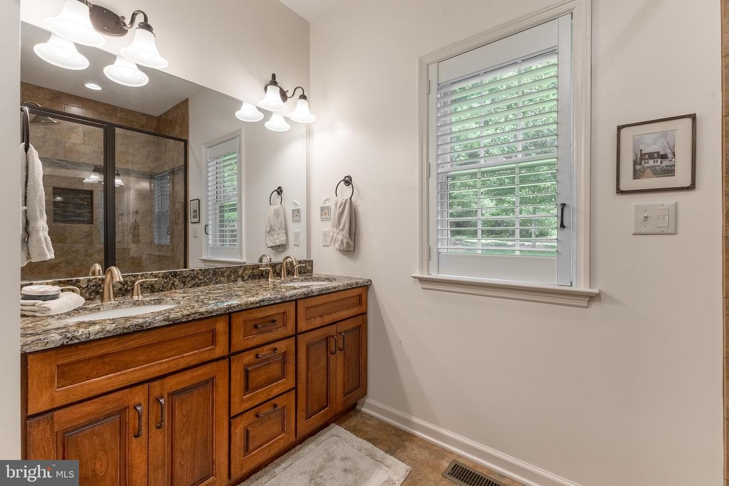 120 Emma Court photo 31