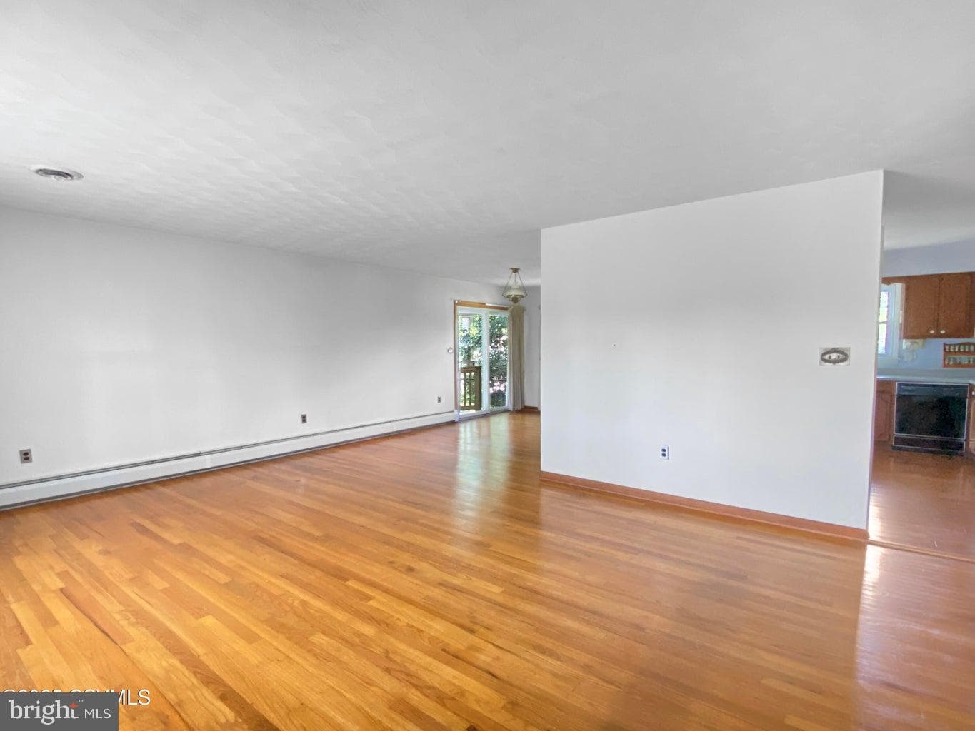 915 Woodland Drive photo 5