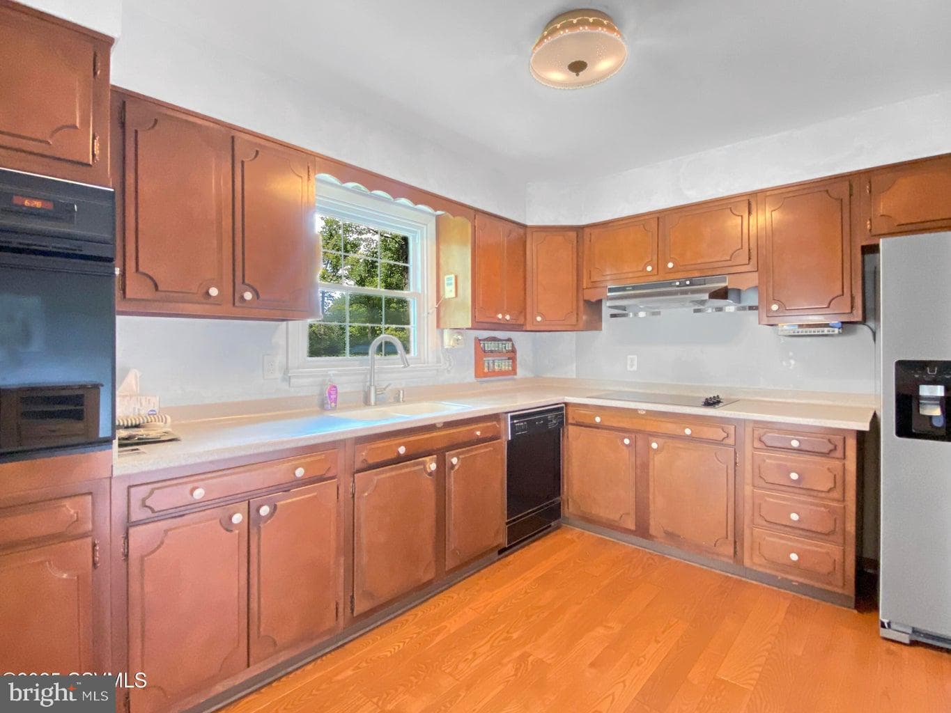 915 Woodland Drive photo 8