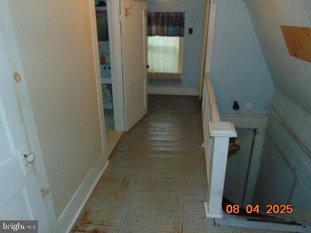 108 Race Alley photo 9