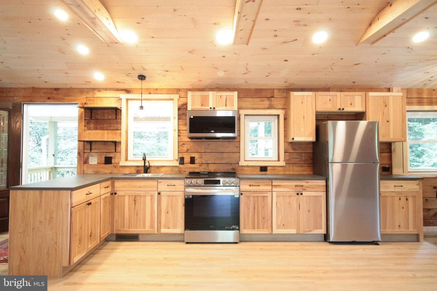 125 Eagles Nest Road photo 3