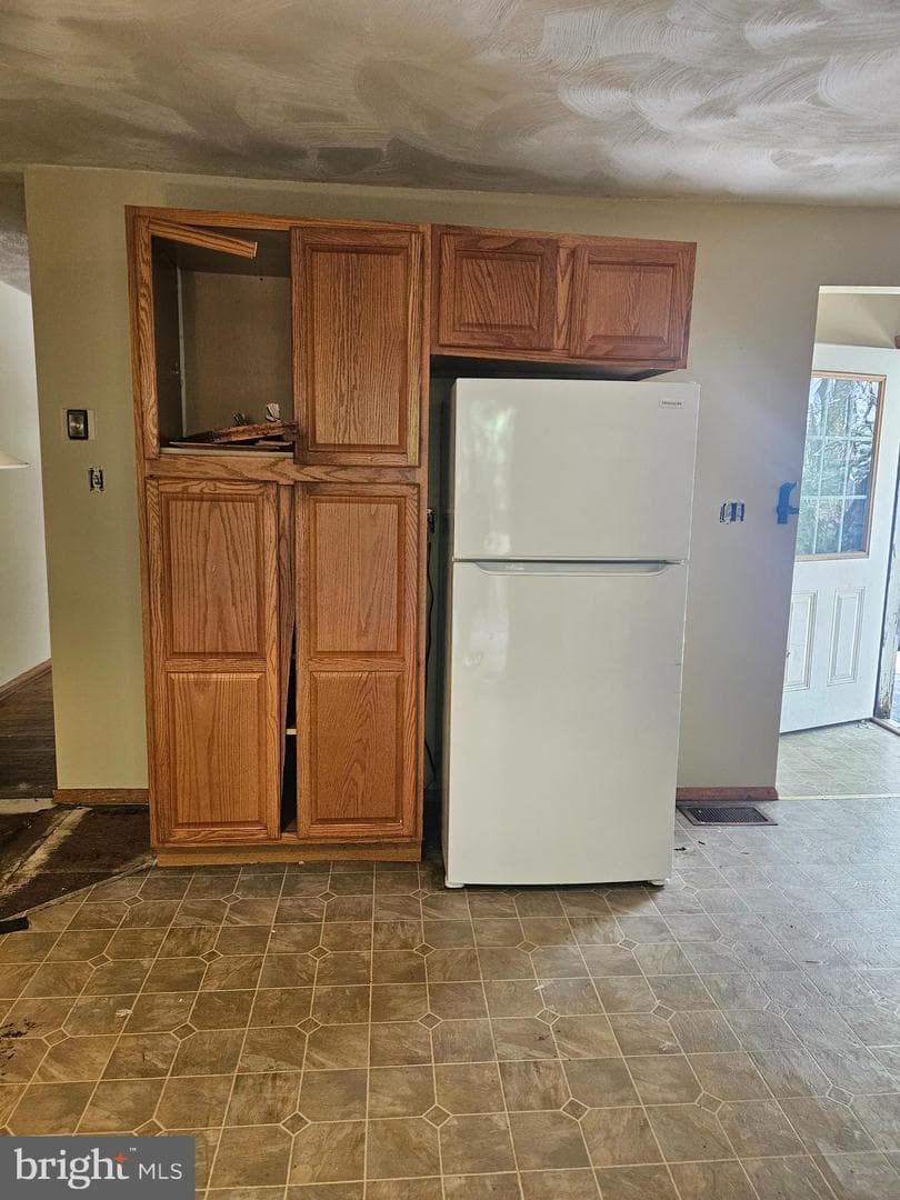 113 Locust Street photo 10